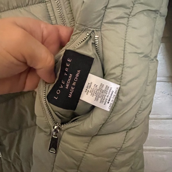 Womens Love Tree Celery Green Reversible Puffer/ Soft Sherpa Winter Coat, Medium - Picture 7 of 9